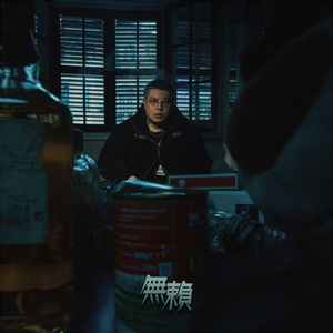 美女脱内内的视频
